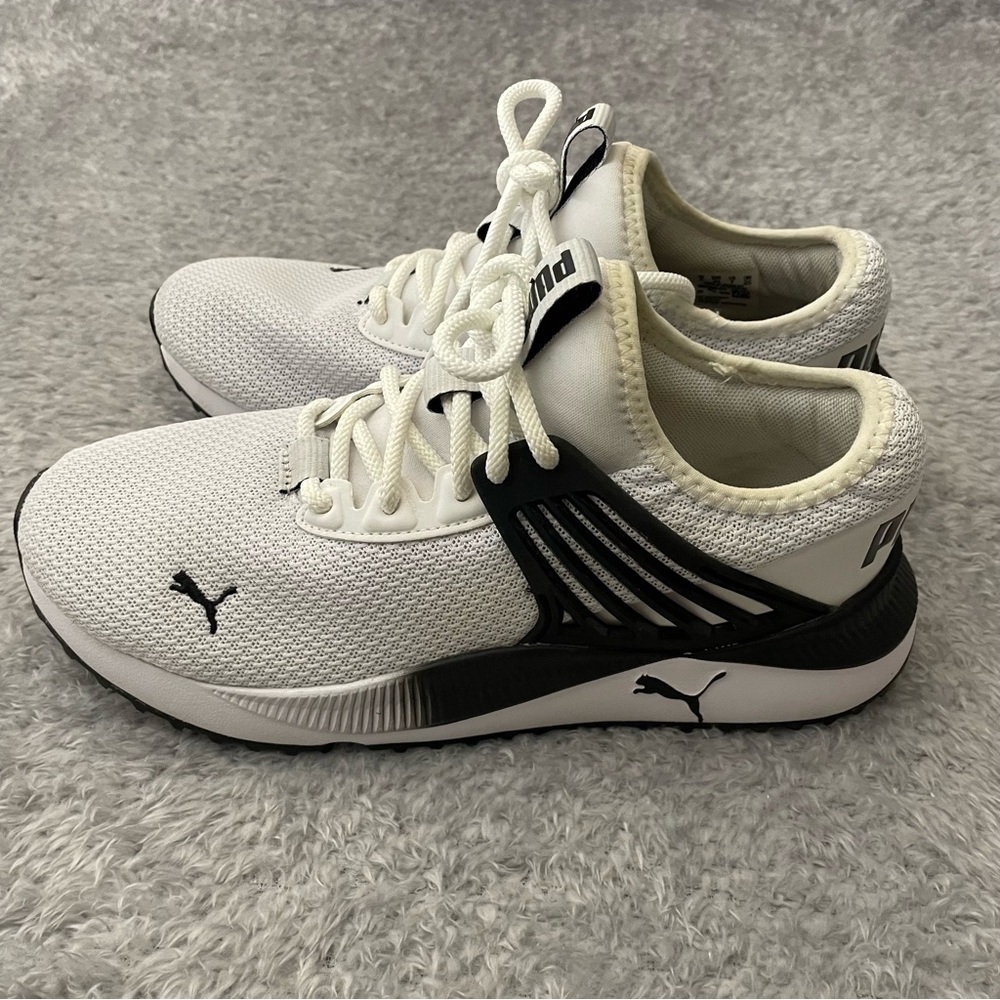 Puma Pacer Future Sneakers Mens Size 7 White Black Running Shoes Knit 380598-03